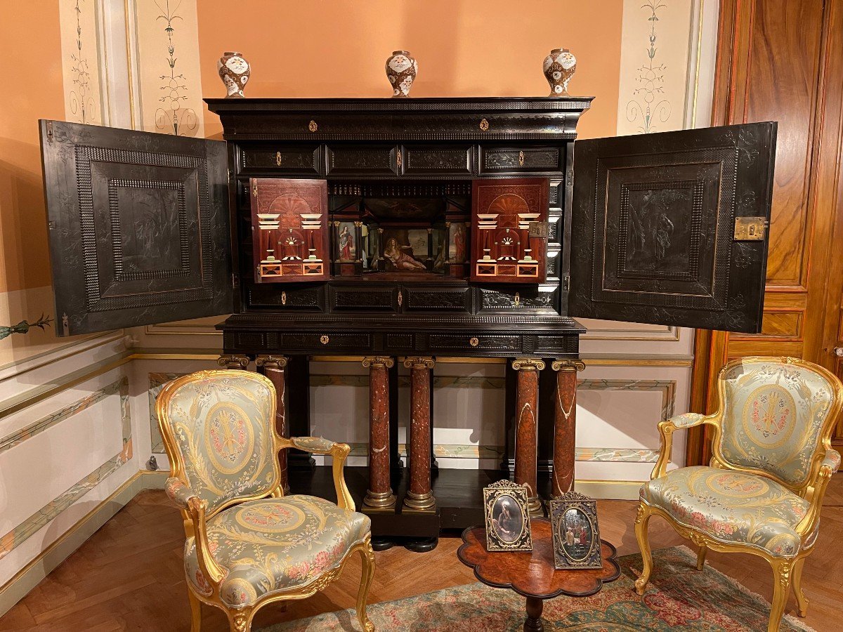 Large Cabinet In Ebony And Blackened Wood - French-flemish - XVII