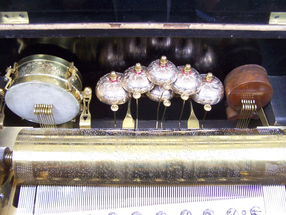 Boîte à Musique Nicole Frères Avec Gros Cylindre Et Tambour, Cloches Et Castagnettes