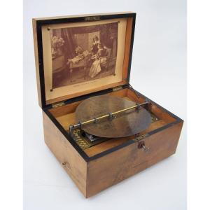 Troubadour Disc Music Box