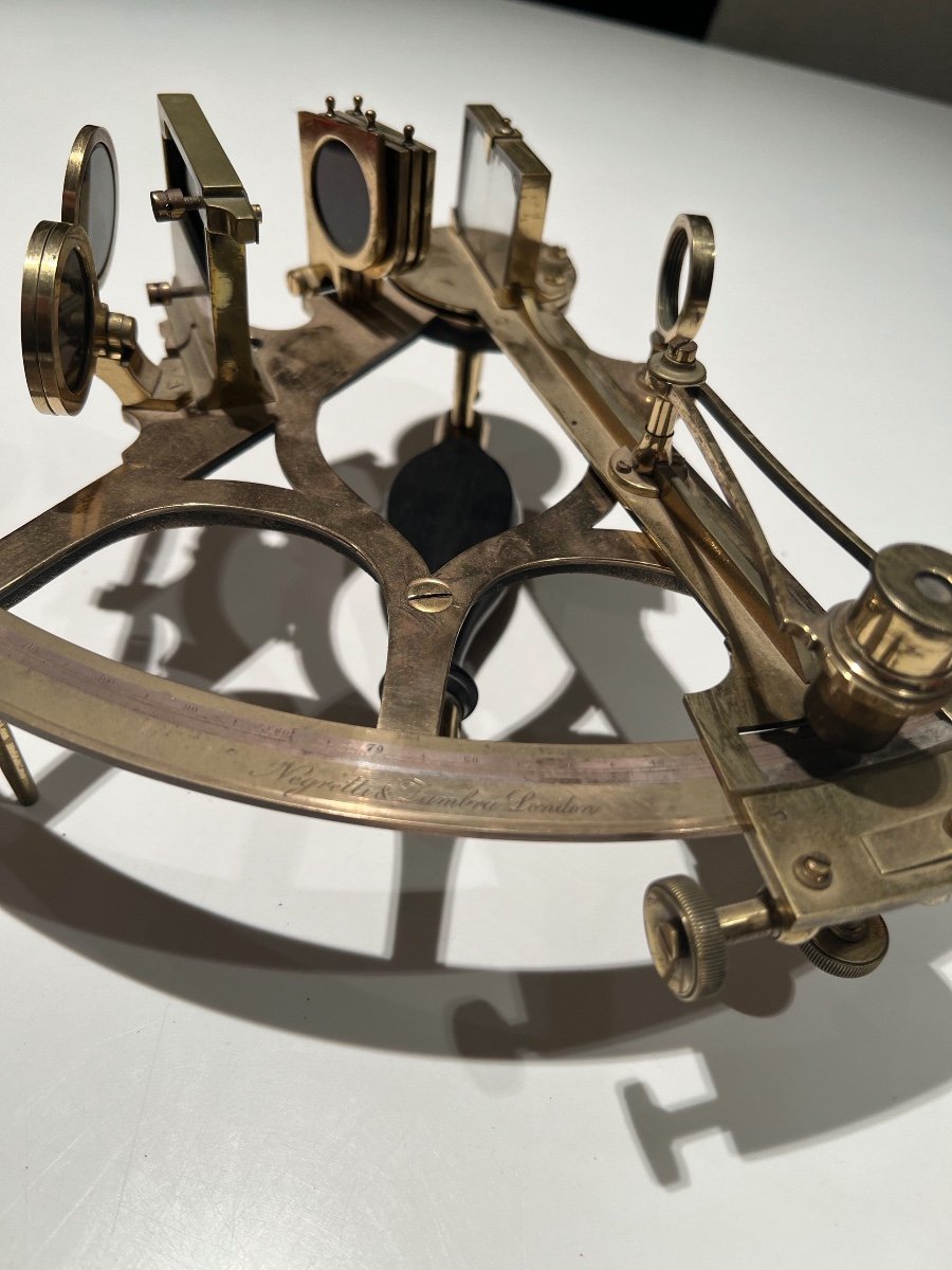 Sextant-photo-2