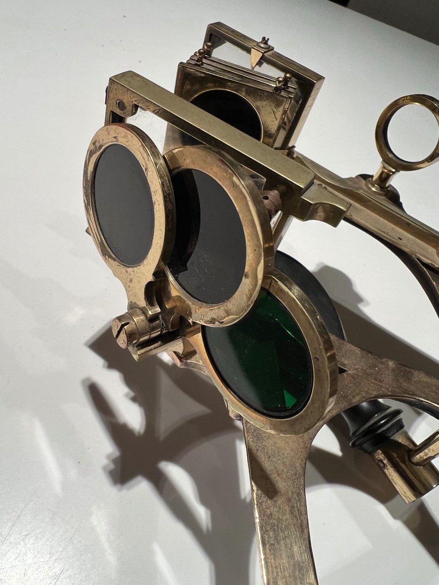 Sextant-photo-2