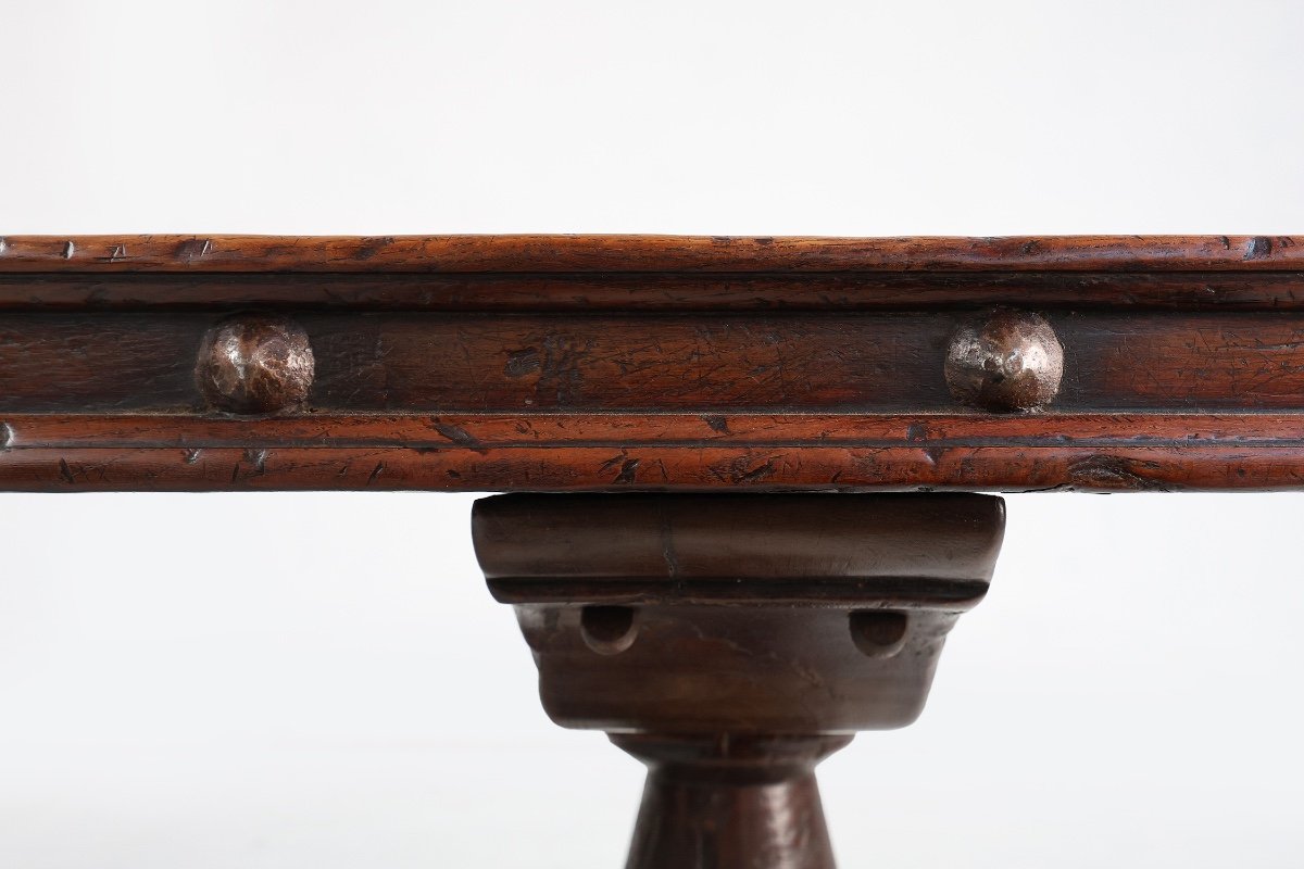      16th Century Primitive Spanish Ship Table In Solid Oak With A Beautiful Patina-photo-3