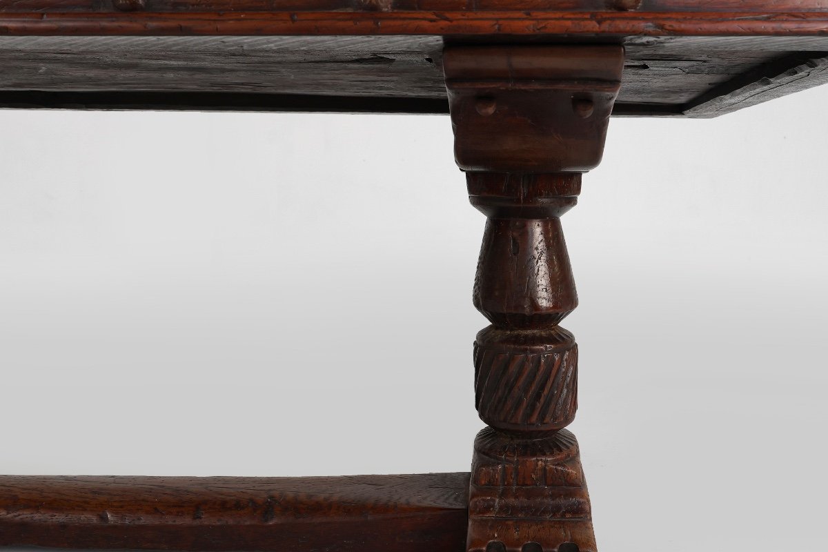      16th Century Primitive Spanish Ship Table In Solid Oak With A Beautiful Patina-photo-2