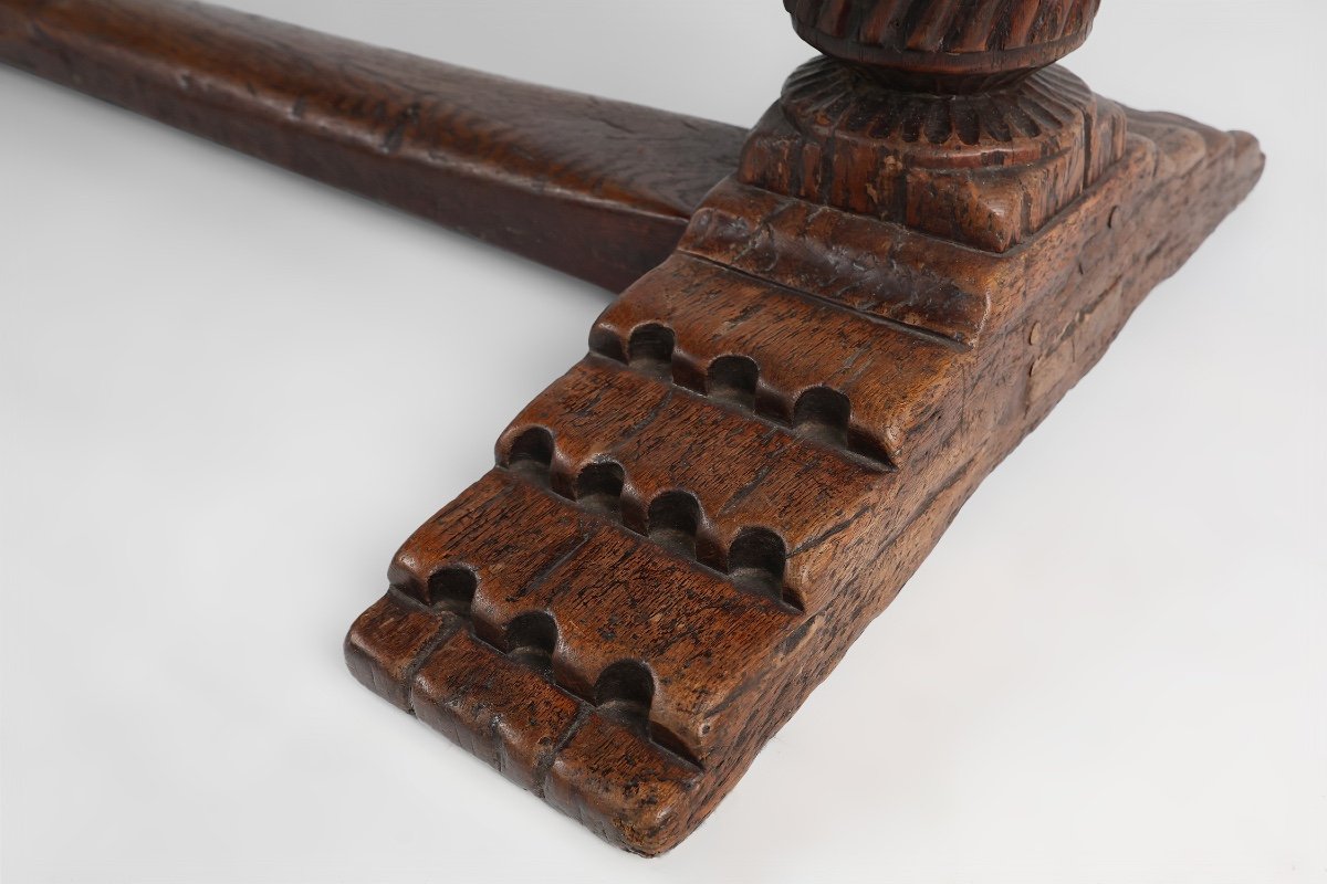      16th Century Primitive Spanish Ship Table In Solid Oak With A Beautiful Patina-photo-7