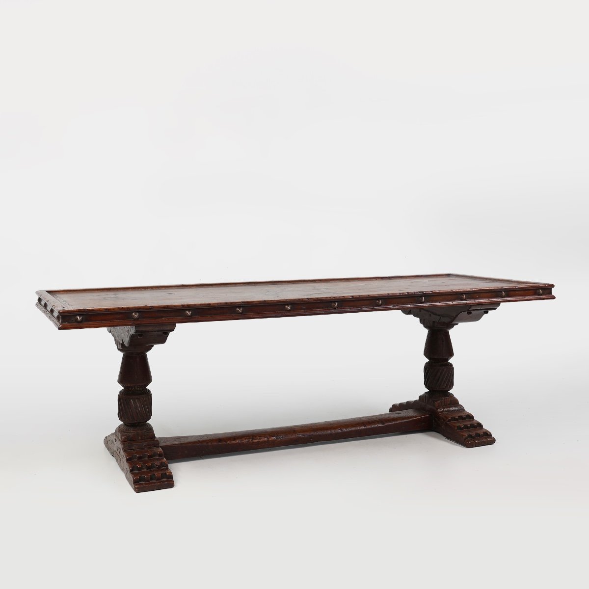      16th Century Primitive Spanish Ship Table In Solid Oak With A Beautiful Patina