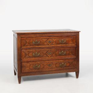 Antique Hand Carved And Handcrafted Oak Chest Of Drawers, Circa 1800