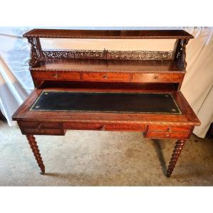 Pretty Mahogany Desk