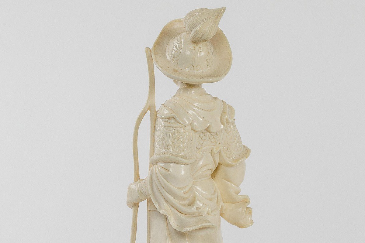 Ivory Sculpture Of A Young Girl Archer-photo-5