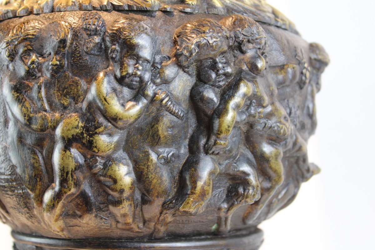 Grand Paire De Vases En Bronze Aux Motifs d'Apres Clodion Depoque Napoleon III-photo-4