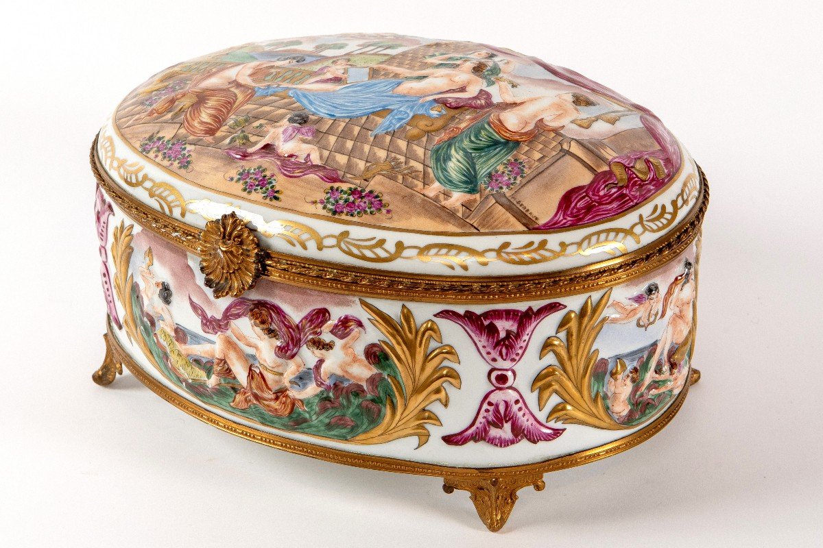 Large Capo Di Monte Porcelain Jewelry Box-photo-2