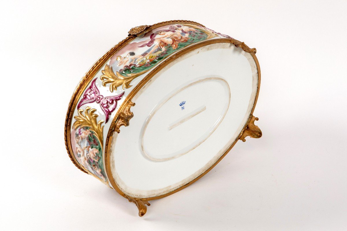 Large Capo Di Monte Porcelain Jewelry Box-photo-7