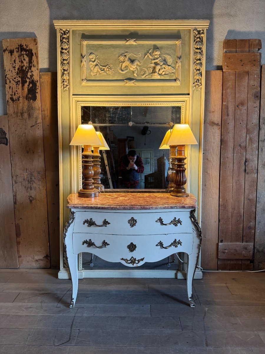 Commode Louix XV Estampillée Delorme 