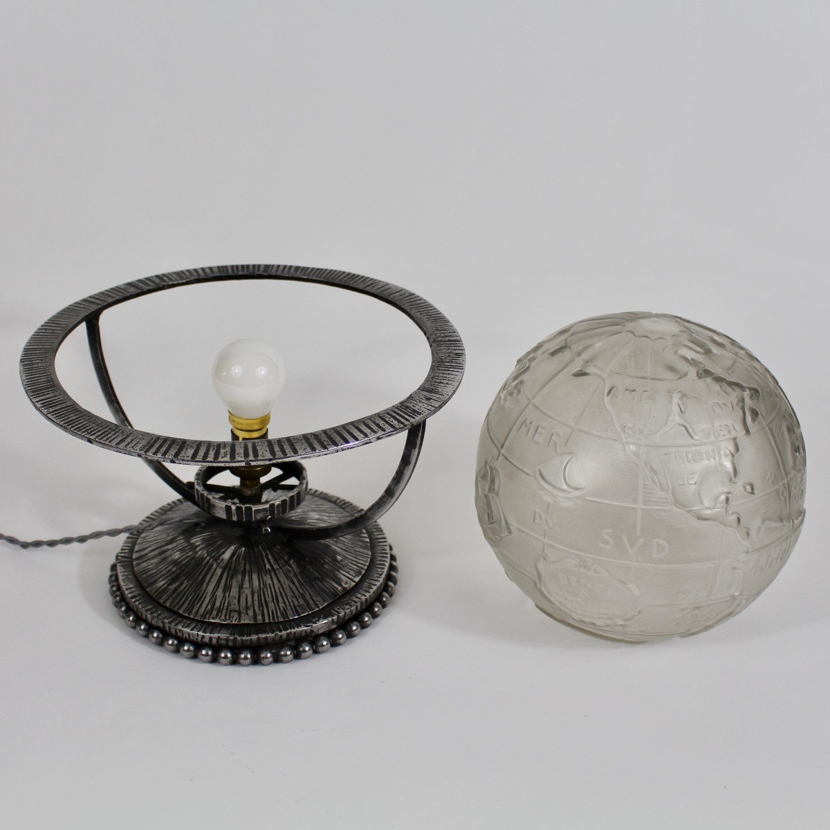 GENET  ET  MICHON      LAMPE   " MAPPEMONDE  "-photo-4