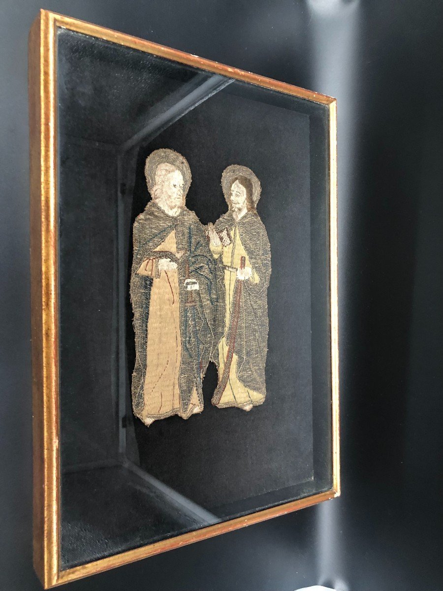 Fragment De Chasuble Deux Apôtres XVe Siècle-photo-1