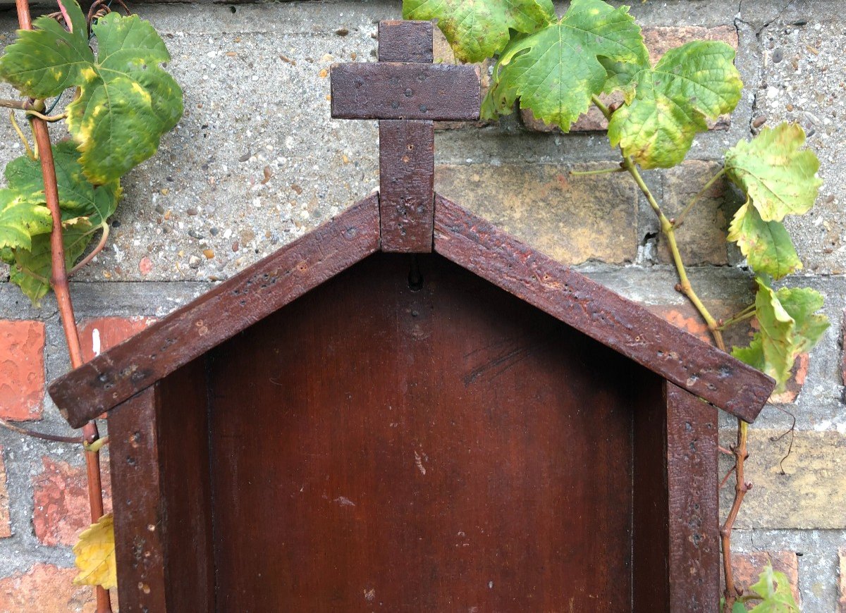 Charming Niche Religious Chapel-photo-3