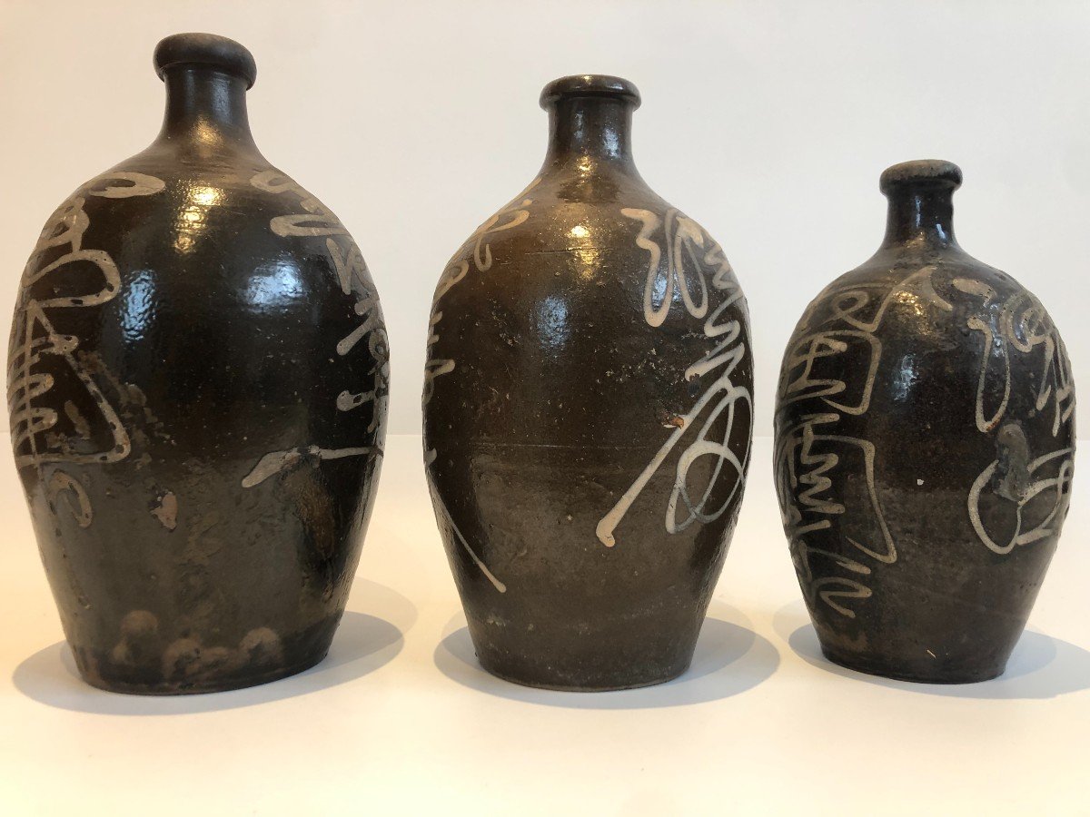 Three 19th Century Japanese Sake Vases-photo-3