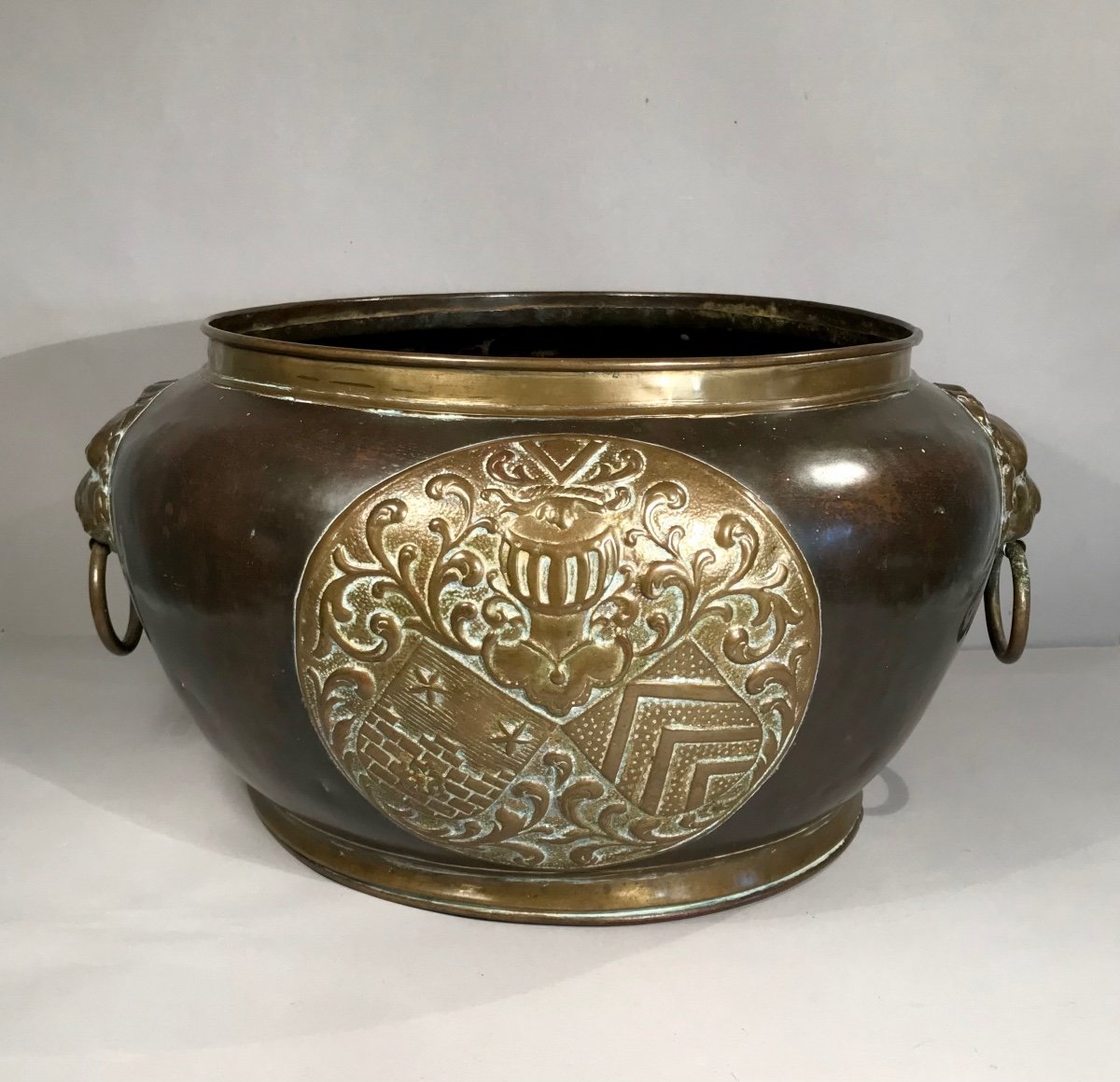 Dinanderie Planter Pot Copper And Brass With Coat Of Arms And Lions France XIXth Deco-photo-5