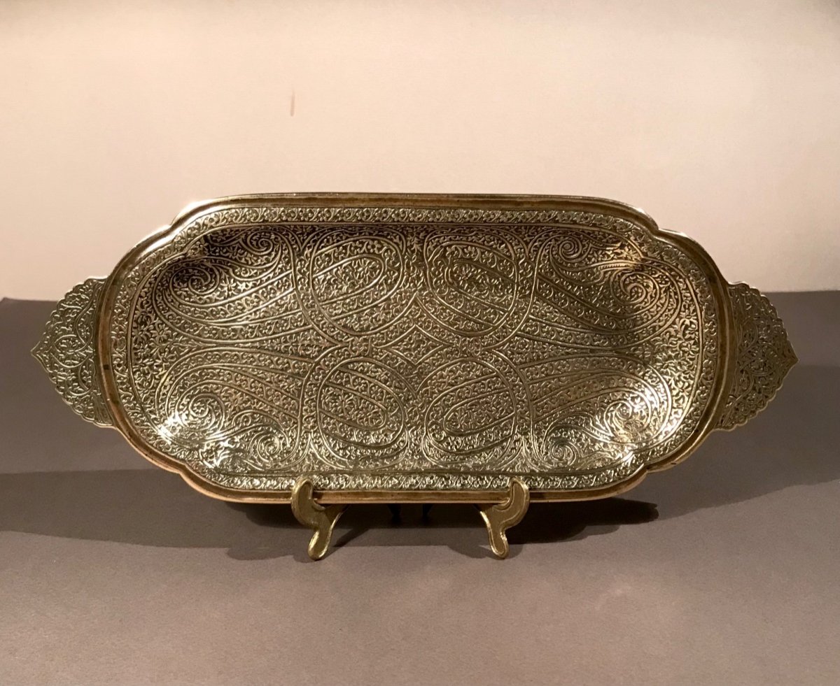 Decorative Art Arabist Pocket Tray In Chiseled Gilt Bronze With 4 Feet Floral Decor 19th Century -photo-3