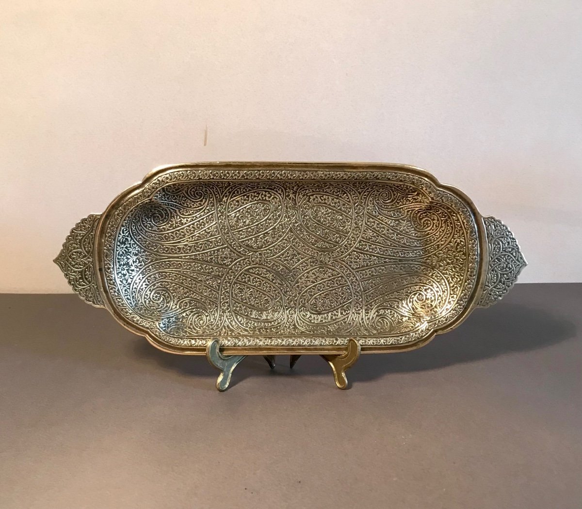 Decorative Art Arabist Pocket Tray In Chiseled Gilt Bronze With 4 Feet Floral Decor 19th Century -photo-4