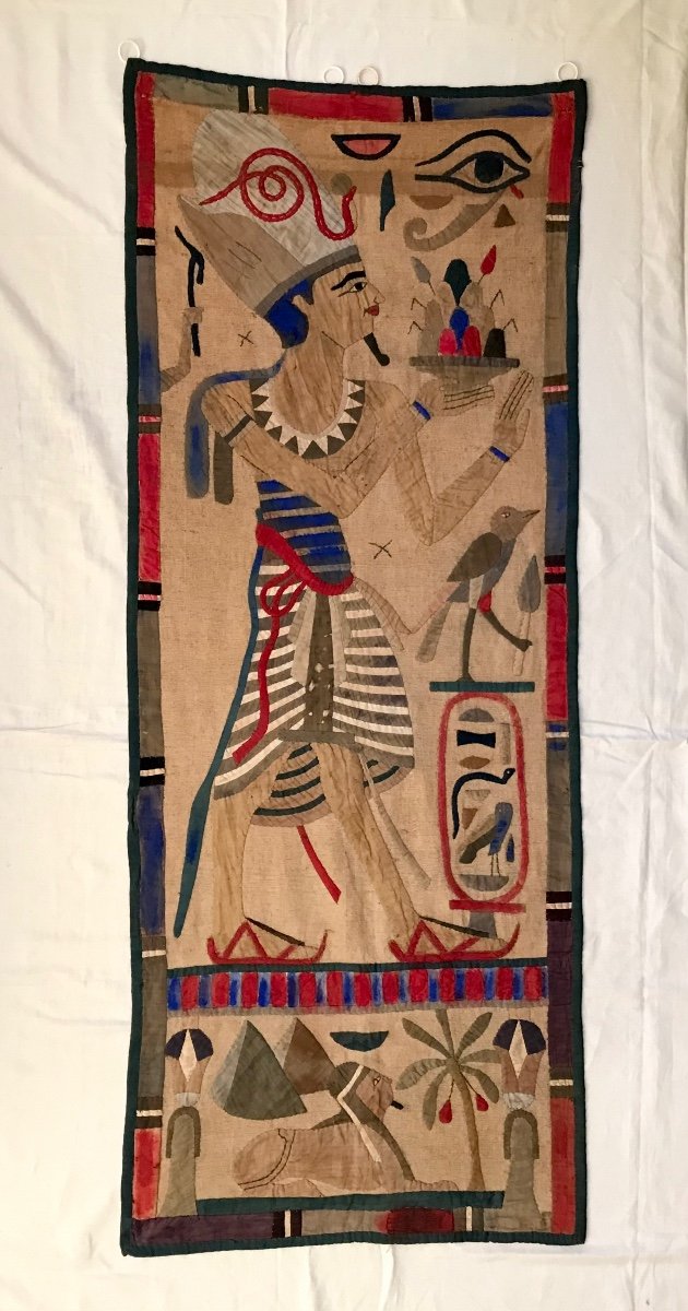 Tissus Mural égyptien Au Pharaon Pièces De Coton Cousues Teintes Et Rehaussées Circa 1900/1920