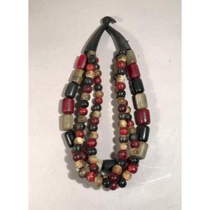 Gerda Lynggaard /bijoux Monies Necklace 3 Rows Tinted Horn Beads Danish Design 20th Century