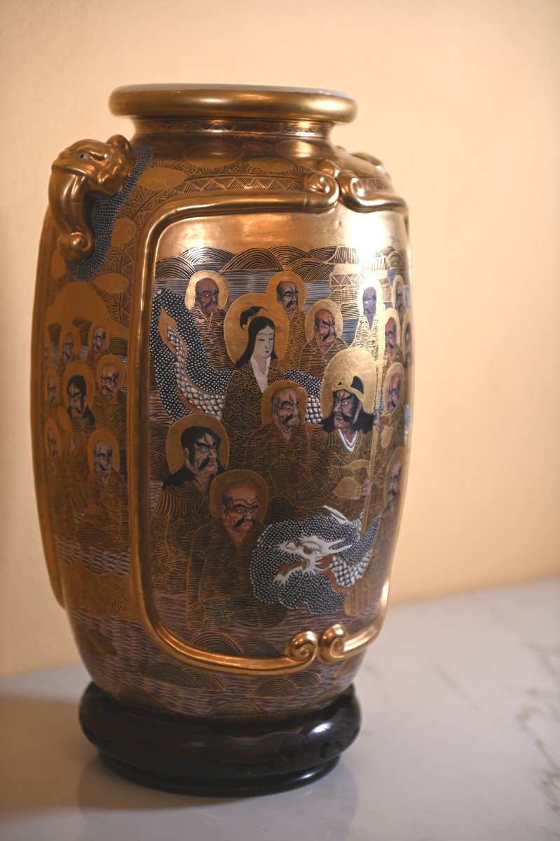 Large Satsuma Porcelain Vase - Meiji Period --photo-1