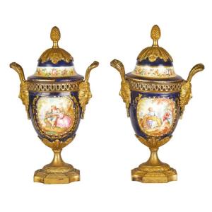 Paire de Vases de Sèvres - 19ème Siècle XIX-