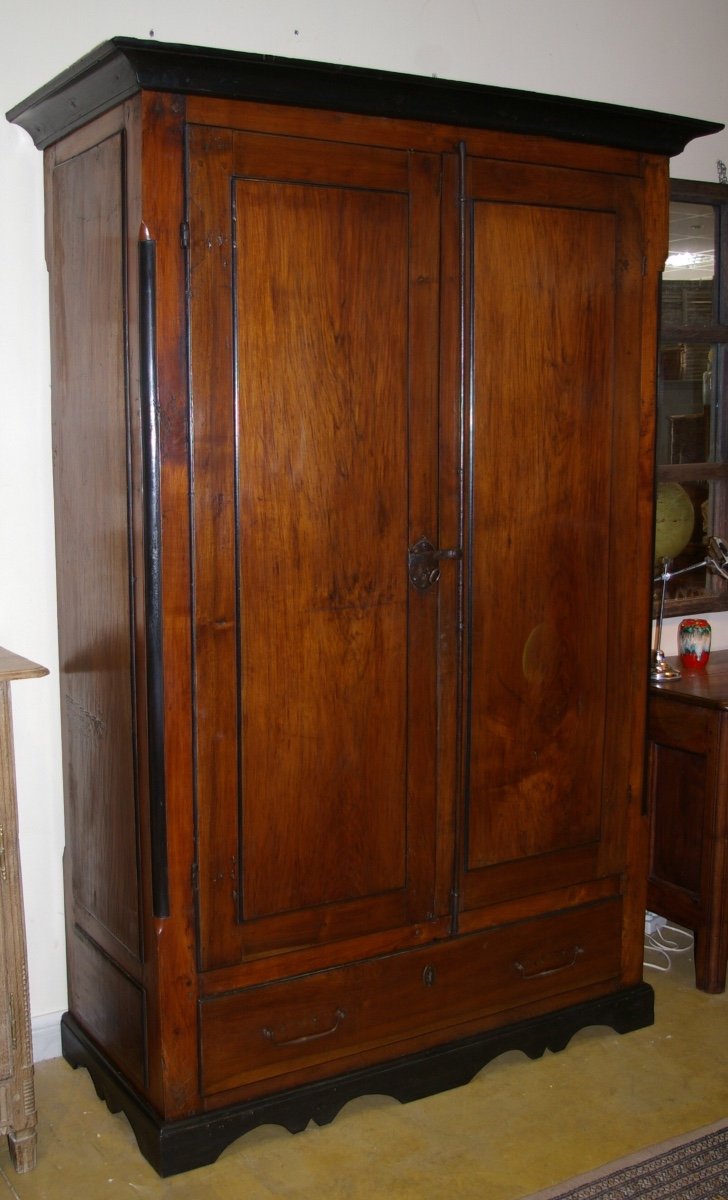 Armoire En Noyer Du Languedoc 