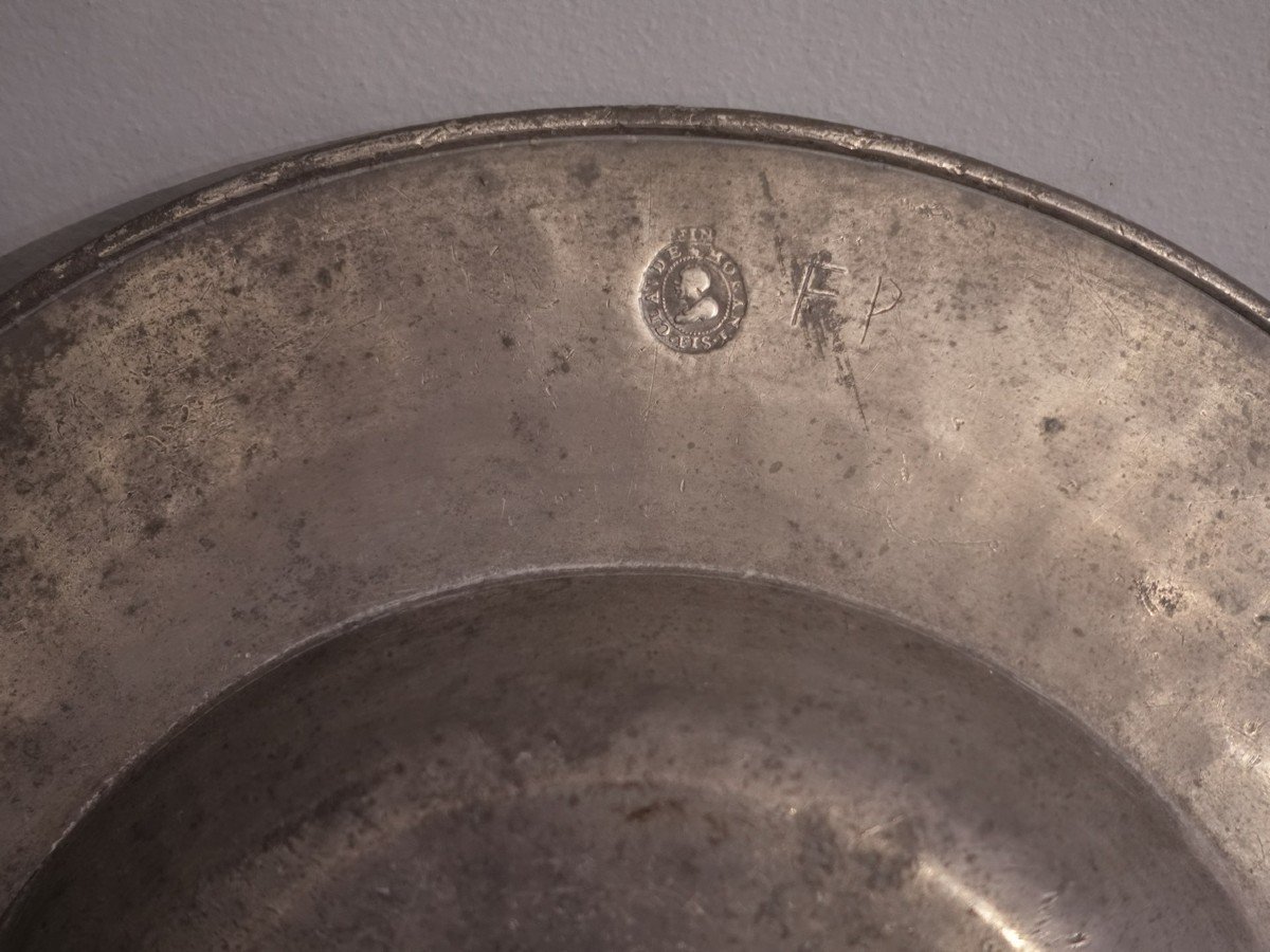 Claude Morant Pewter Dish Circa 1636-photo-2