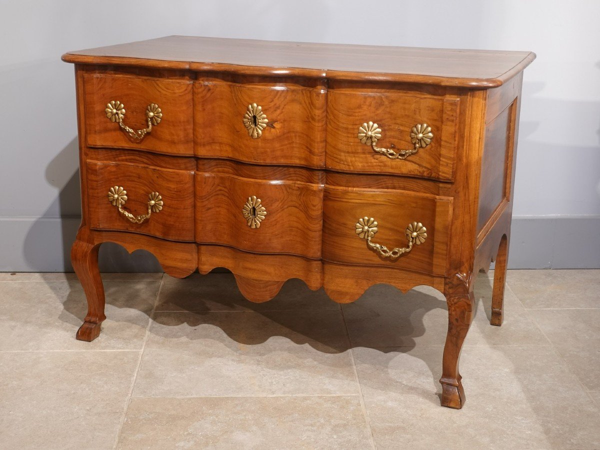 Commode sauteuse en noyer d'époque XVIII°-photo-2