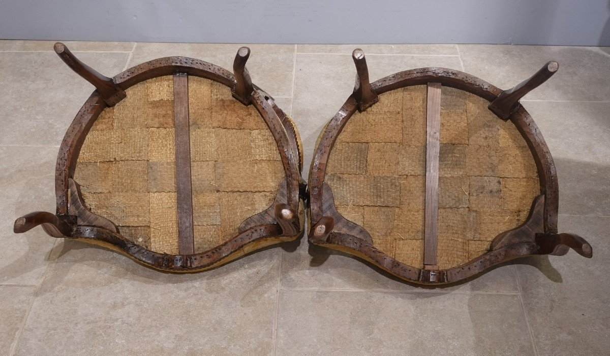 Pair Of Louis XV Walnut Cabriolets From The 18th Century-photo-8