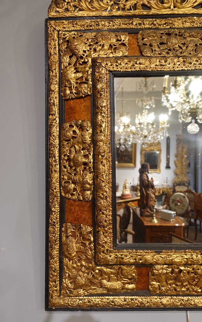 17th Century Burr Walnut And Embossed Brass Mirror-photo-2