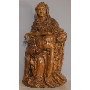 Grande Pietà ou Vierge de Pitié en tilleul sculpté – Allemagne XVI° siècle