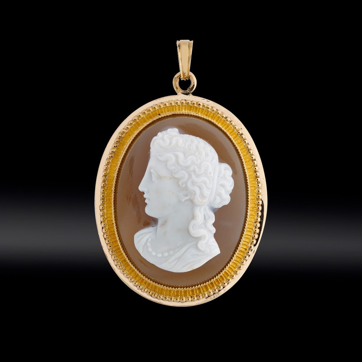 Pendentif Camée Sur Agate Vers 1870 