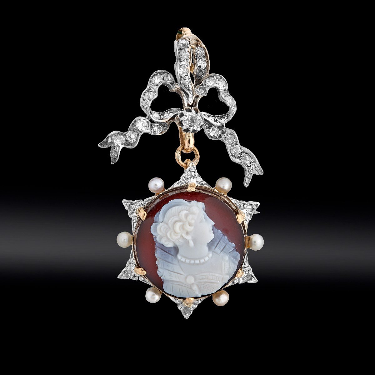 Broche Pendentif Nœud Camé Sur Agate Vers 1860