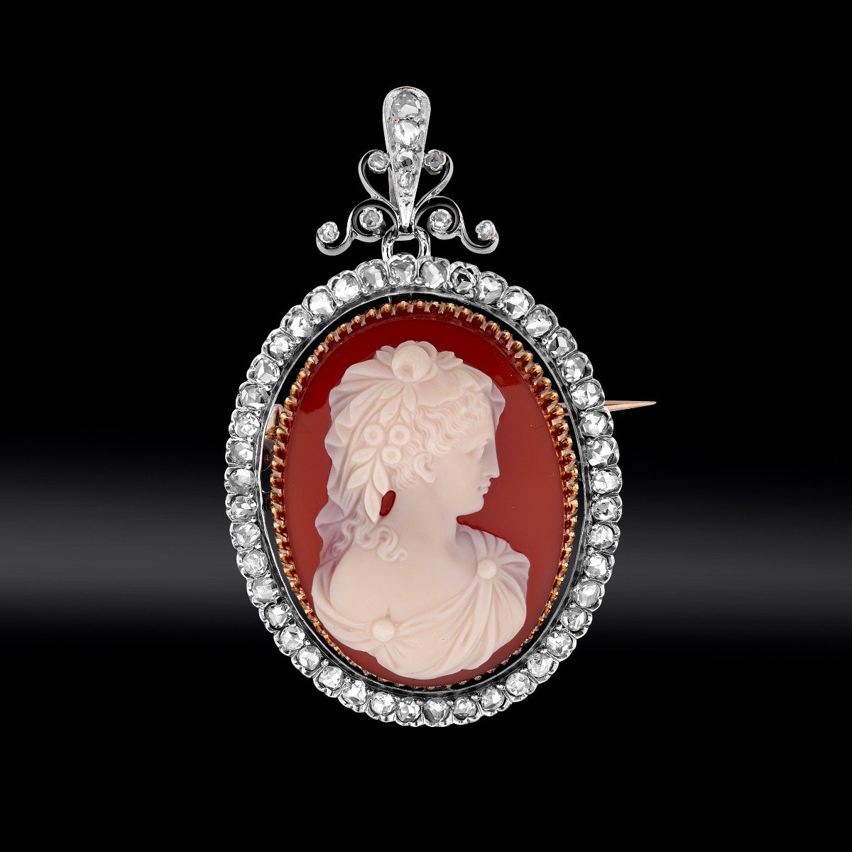 Pendentif Broche Camée Dur Roses De Diamants Vers 1860