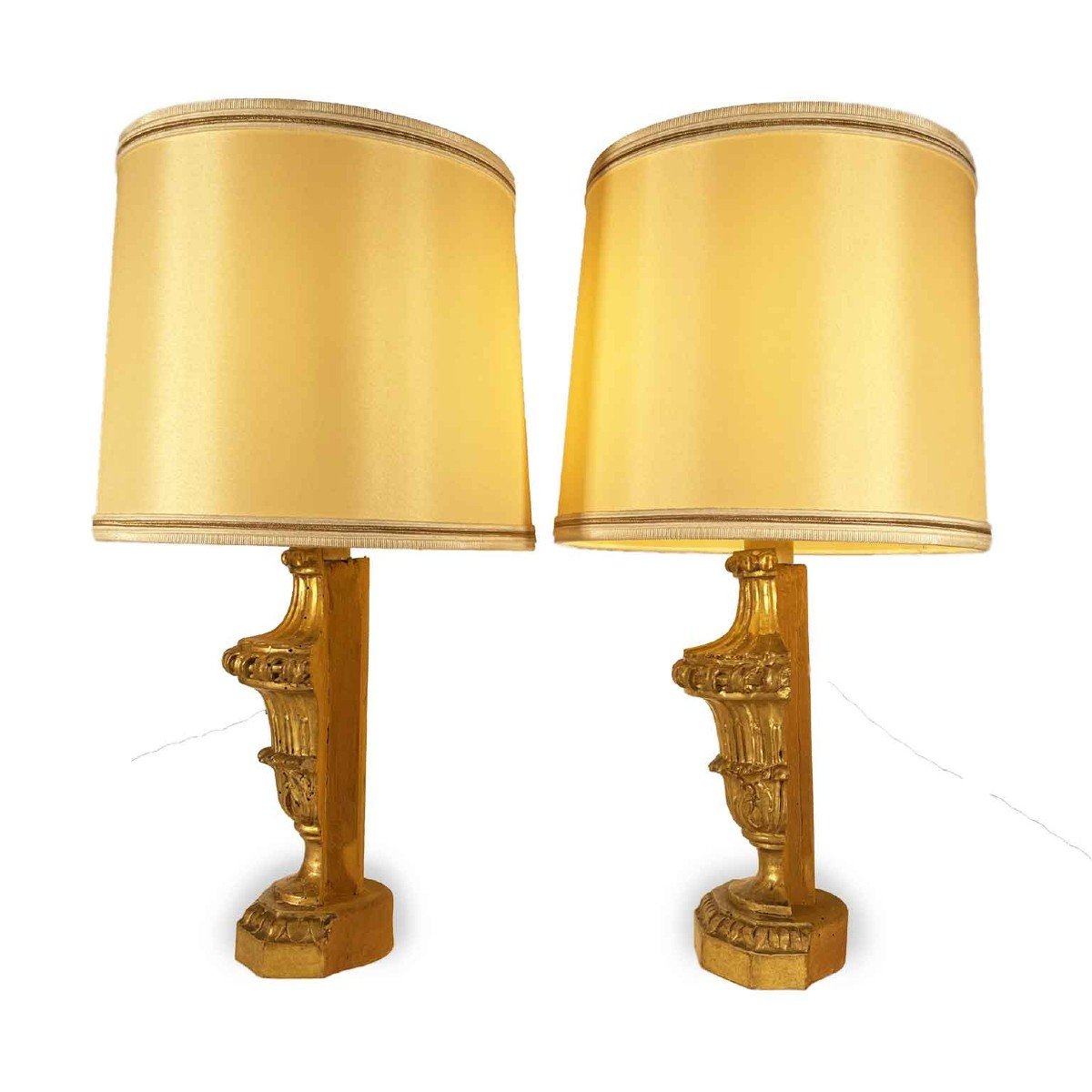 18th Century Pair Of Italian Carved Gilt Wood Lamps-photo-2