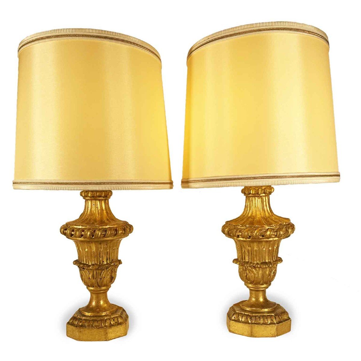 18th Century Pair Of Italian Carved Gilt Wood Lamps