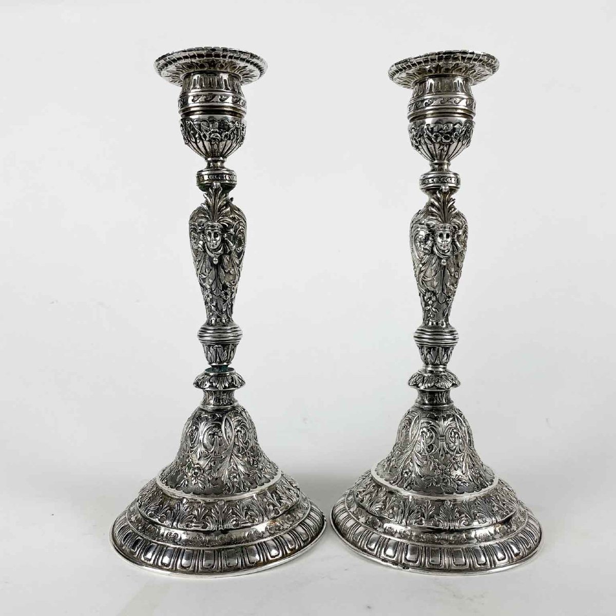 20th Century Pair Of Swiss Silver Candlesticks With Native American Indian Heads-photo-2