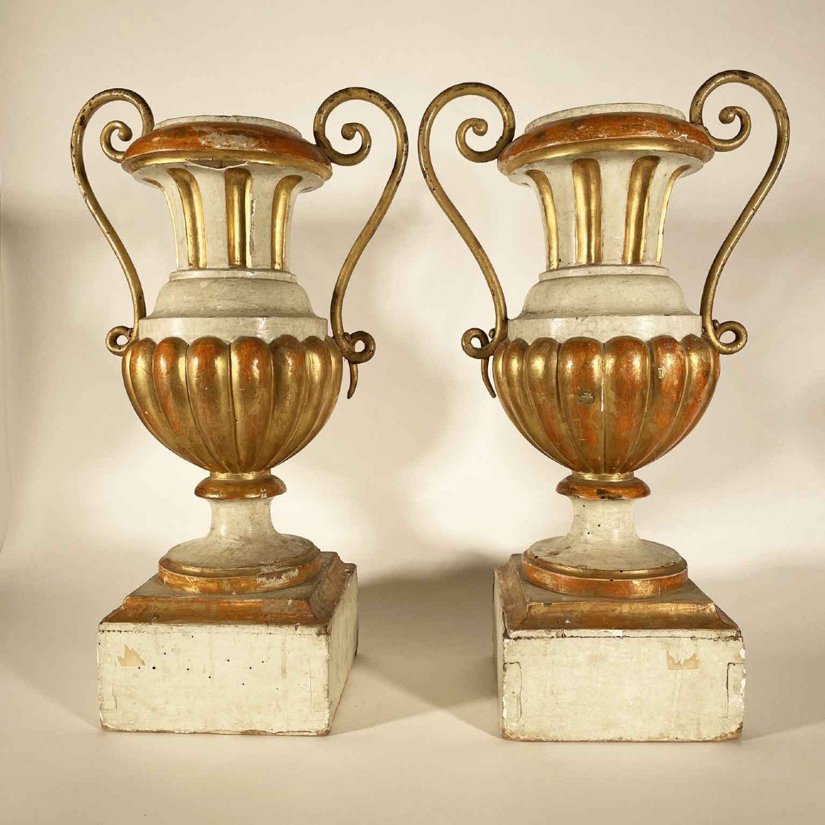 Pair Of Italian Neoclassical Laquered And Gilt Wood Vases 1780 Circa-photo-3