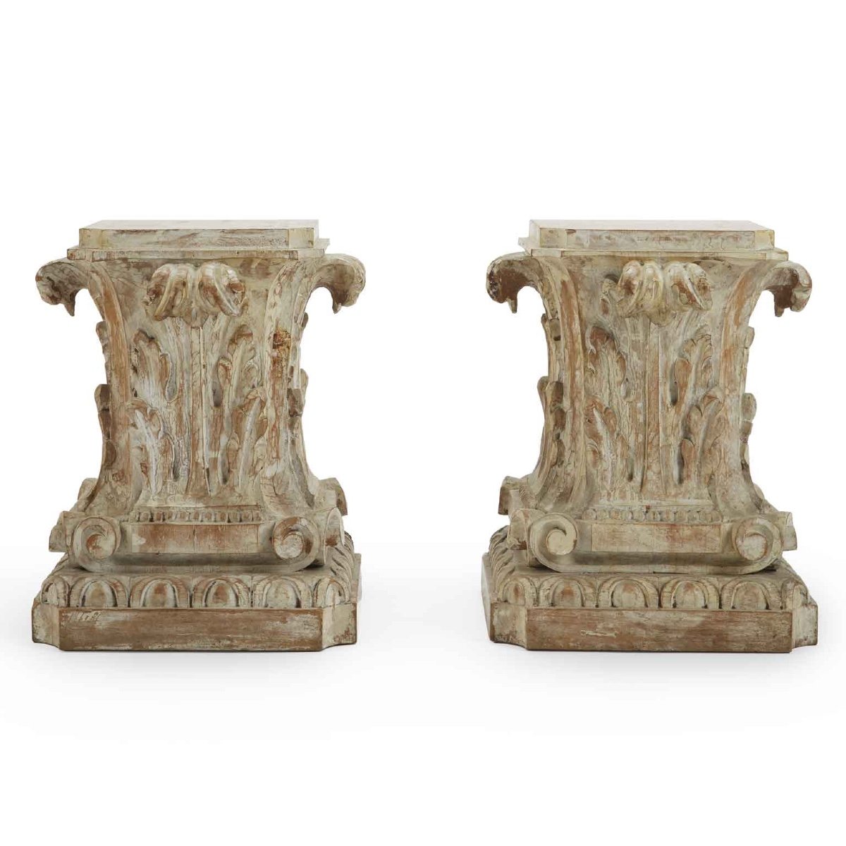 Paire De Chapiteaux  Basestones Pour Tables Basses Sculptés De Feuilles d'Acanthe Florence 1900