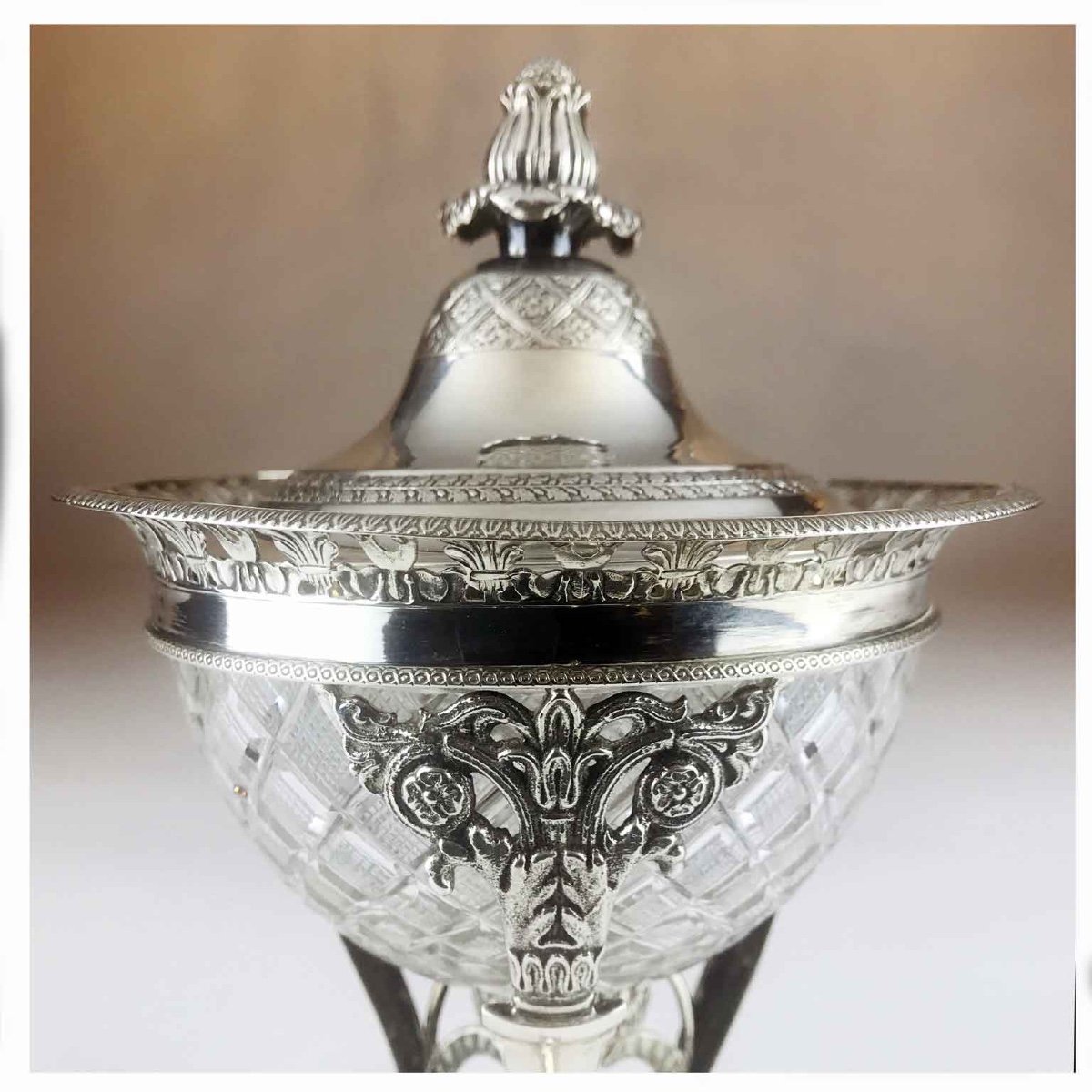 19th Century Italian Neoclassical Silver Covered Compote With Crystal Bowl-photo-2