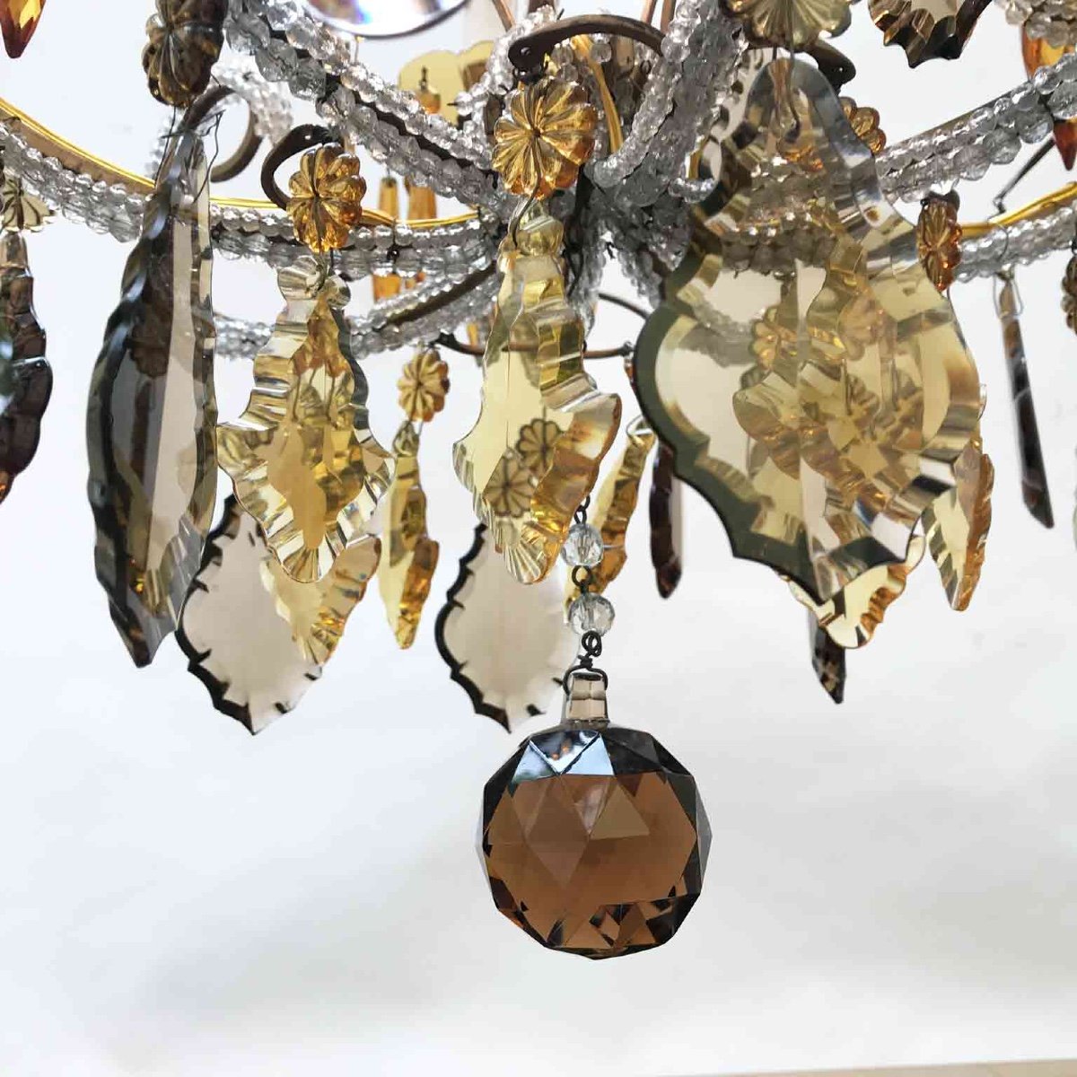 20th Century Italian Beaded Crystal Chandelier With Amber And Grey Colored Drops-photo-4