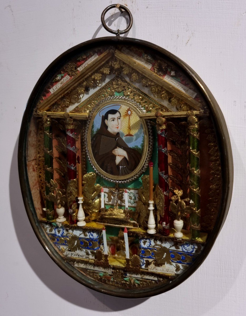 Large Reliquary With 8 Relics