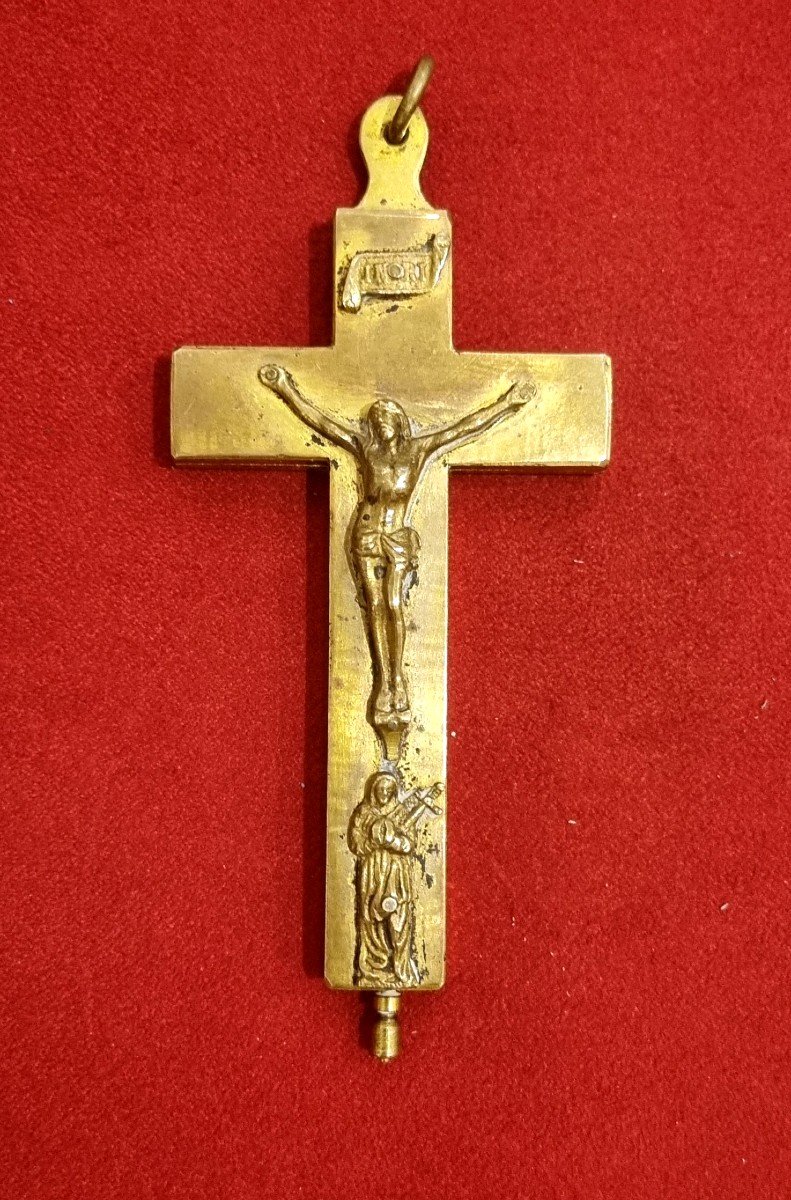 Croix Reliquaire Avec Image Du Christ