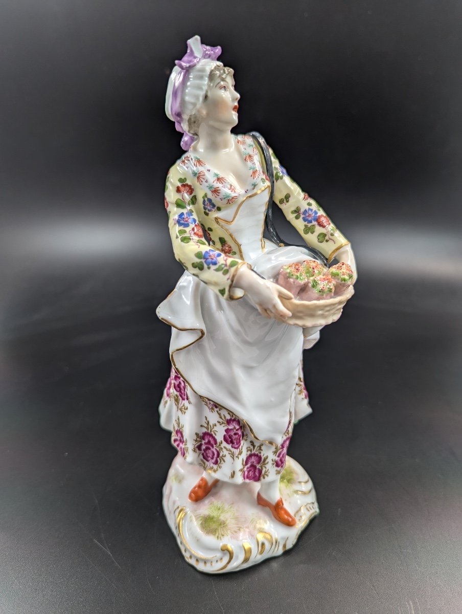 Figurine De Vendeuse De Fleurs, Samson, France, 19ème Siècle-photo-1