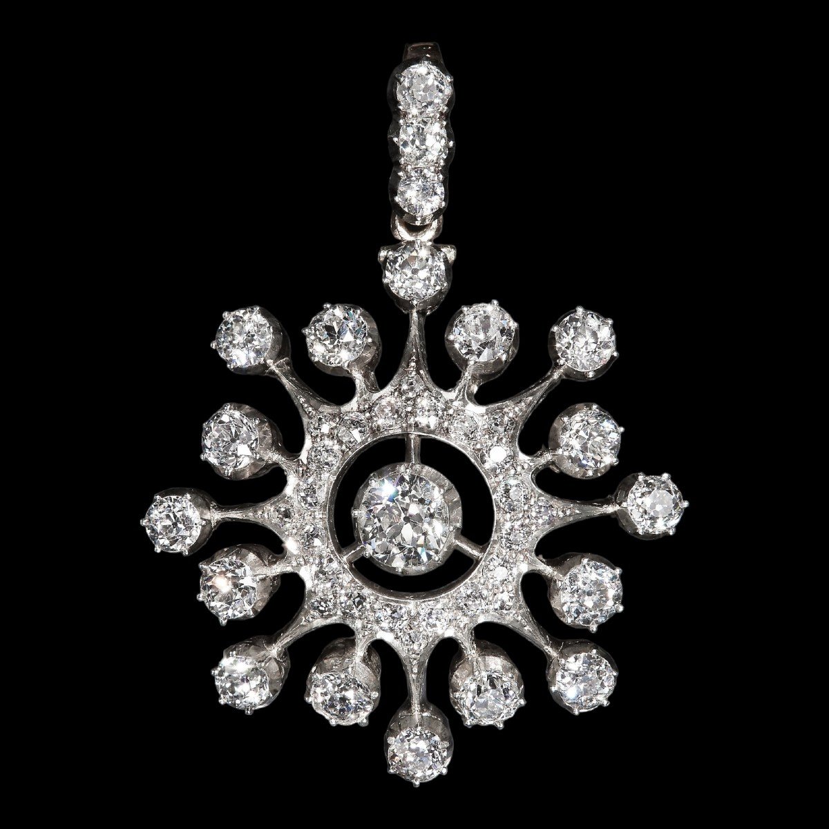 Pendentif Victorien En Diamant Taille Ancienne Avec Fleur En étoile 5.90 Ct Dans  écrin d'Origi-photo-3