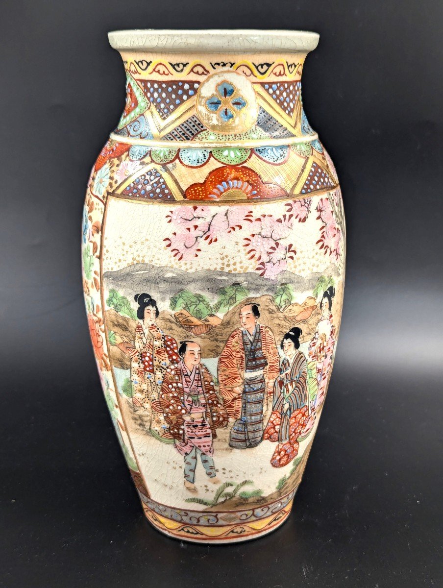 Vase Ancien De Hotoda, Satsuma, Période Meiji (1868-1912)