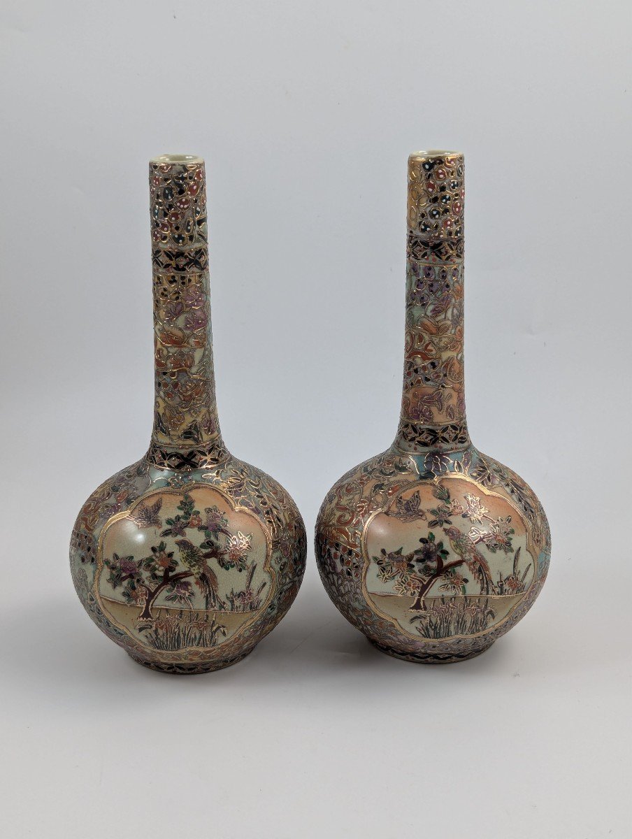 Antique Handpainted Bud Vases, Satsuma, Signed By Gyokushū, Meiji Period 