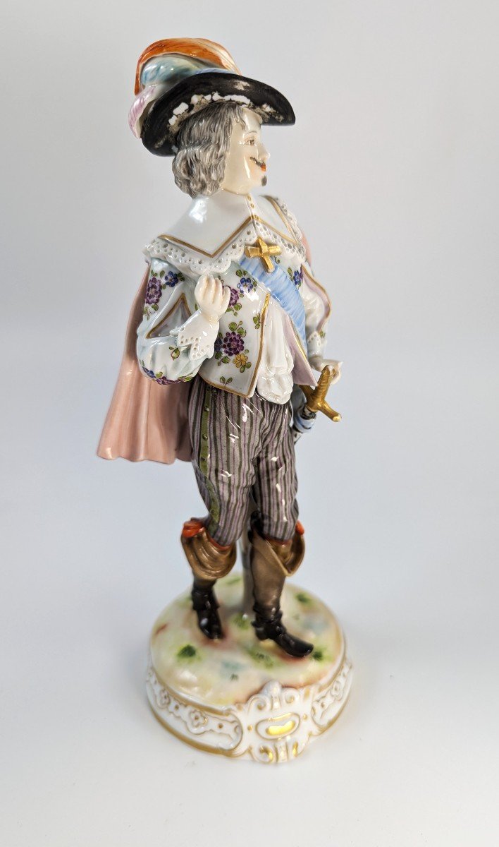 Antique Porcelain Figurine, Hand-painted, 19th Century-photo-1